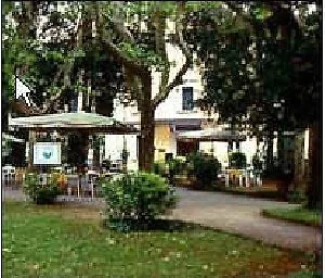 Metropole Hotel 3*